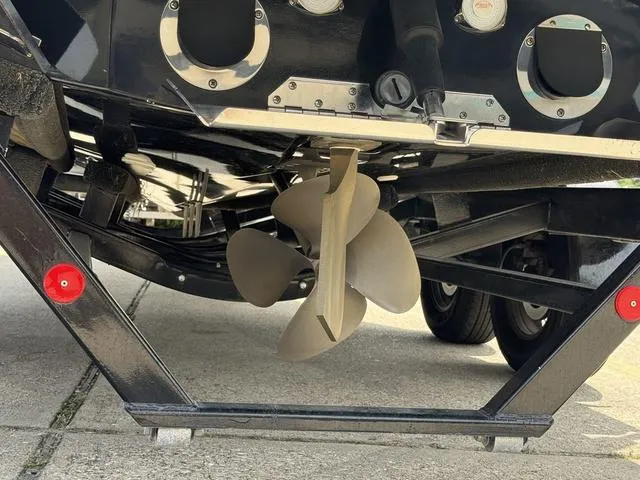 Slide: The Image of MasterCraft NXT24 2021 - 30