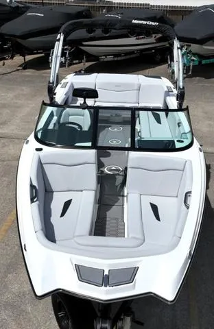 Slide: The Image of MasterCraft NXT24 2021 - 4