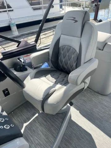 Slide: The Image of Bennington 23 QXFB 2021 - 12