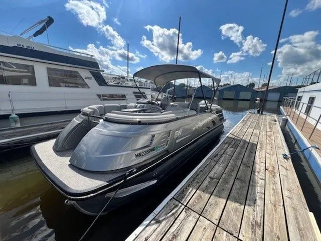 Slide: The Image of Bennington 23 QXFB 2021 - 3