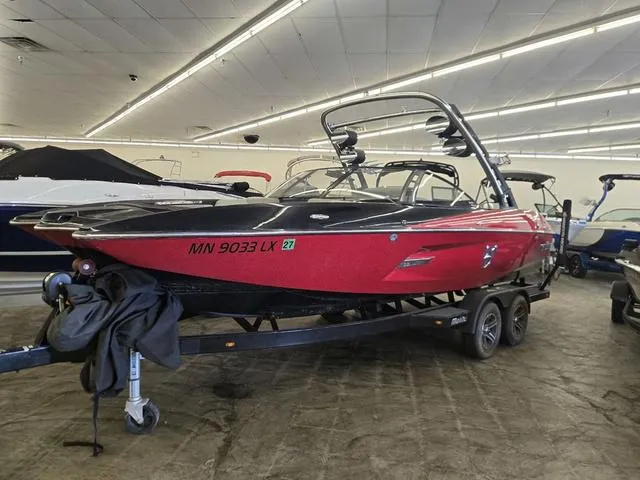 The Image of Malibu Wakesetter 22 MXZ 2013 - 1