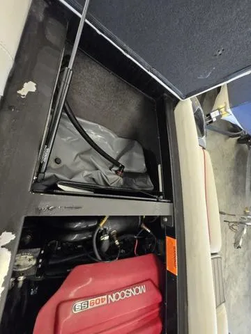 Slide: The Image of Malibu Wakesetter 22 MXZ 2013 - 19