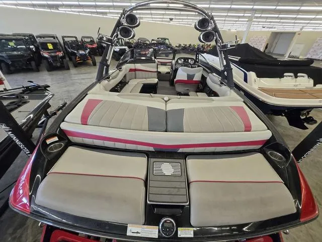 Slide: The Image of Malibu Wakesetter 22 MXZ 2013 - 7