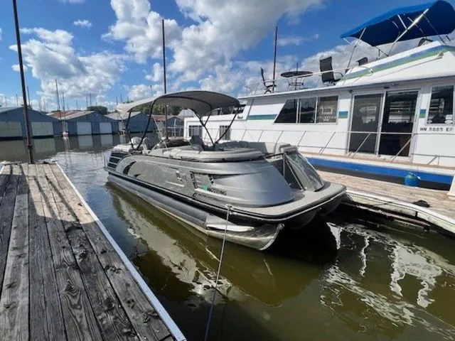 The Image of Bennington 23 QXFB 2021 - 1