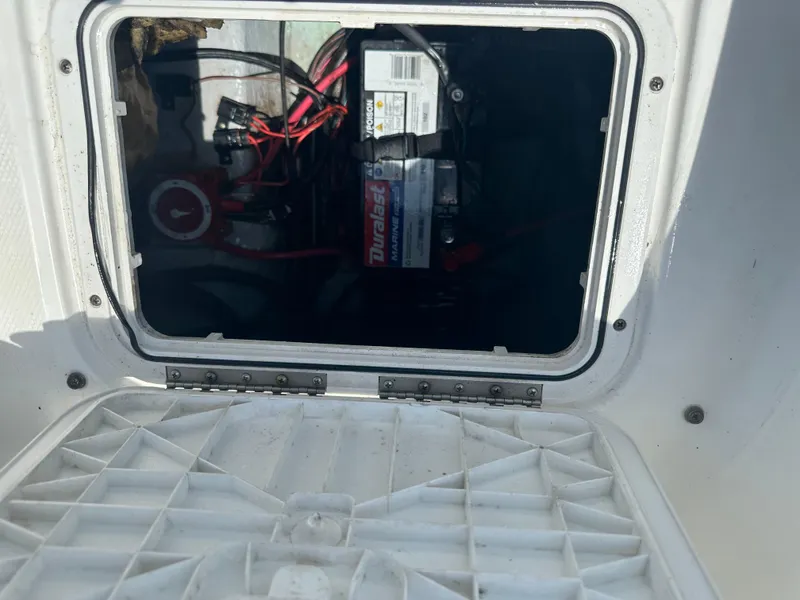 Slide: The Image of Dashboard of 2008 Sea Fox 216 Dual Console with speedometer and voltmeter. - 28