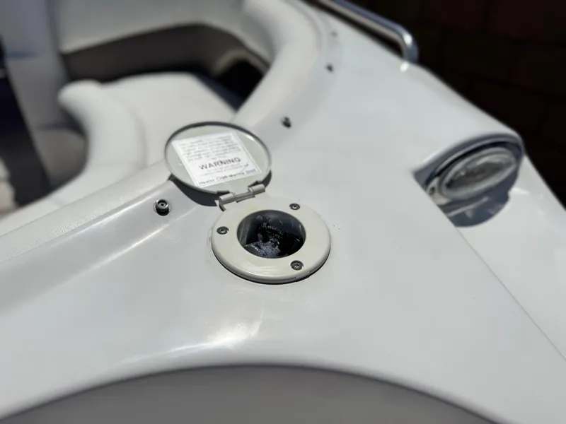 Slide: The Image of Four Winns 234 Funship 2004 - 12