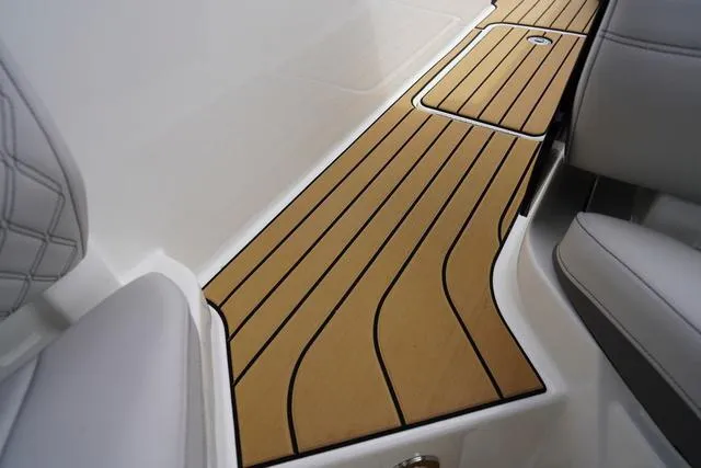 Slide: The Image of Sea Ray SLX 280 2024 - 47