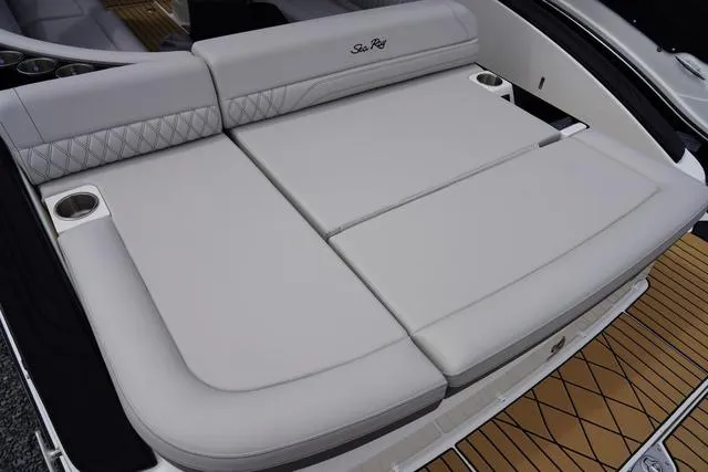 Slide: The Image of Sea Ray SLX 280 2024 - 53