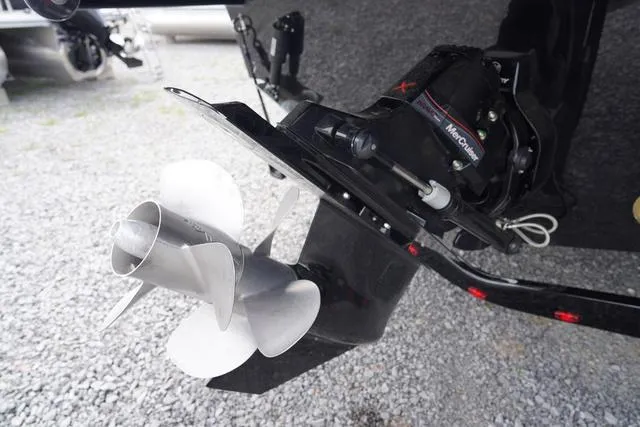 Slide: The Image of Sea Ray SLX 280 2024 - 56