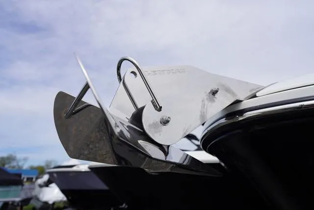 Slide: The Image of Sea Ray SLX 280 2024 - 57