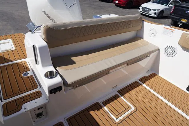 Slide: The Image of Bayliner Trophy T22SC 2025 - 13