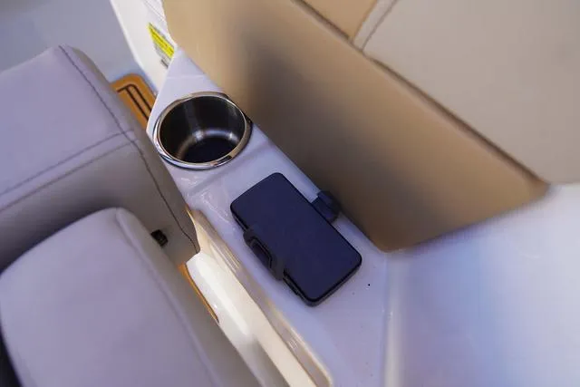 Slide: The Image of Bayliner Trophy T22SC 2025 - 23