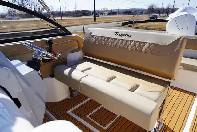 Slide: The Image of Bayliner Trophy T22SC 2025 - 24