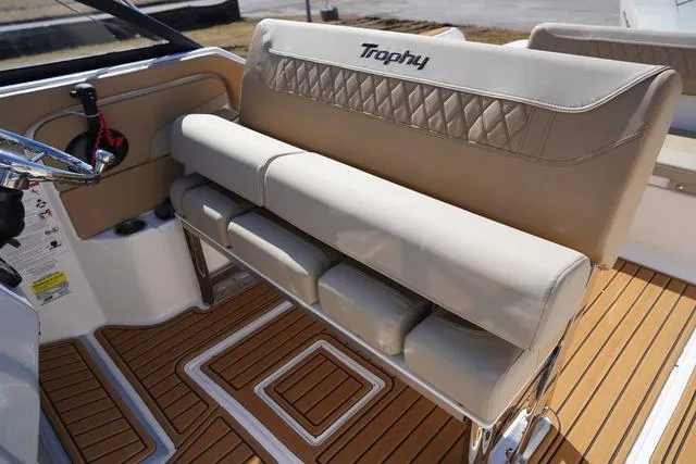 Slide: The Image of Bayliner Trophy T22SC 2025 - 28