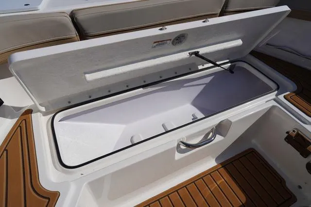 Slide: The Image of Bayliner Trophy T22SC 2025 - 52