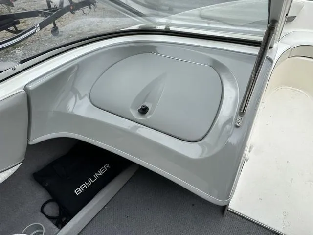 Slide: The Image of Bayliner 205 2007 - 14