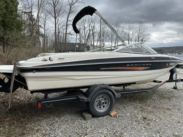 Slide: The Image of Bayliner 205 2007 - 25