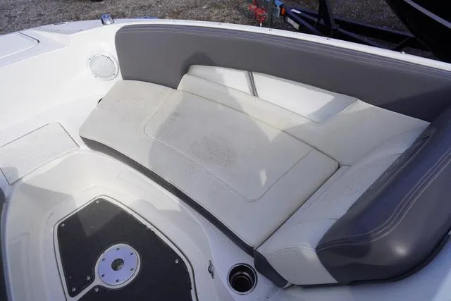 Slide: The Image of Sea Ray 240 Sundeck 2011 - 13