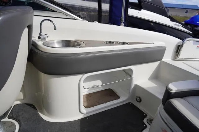 Slide: The Image of Sea Ray 240 Sundeck 2011 - 26
