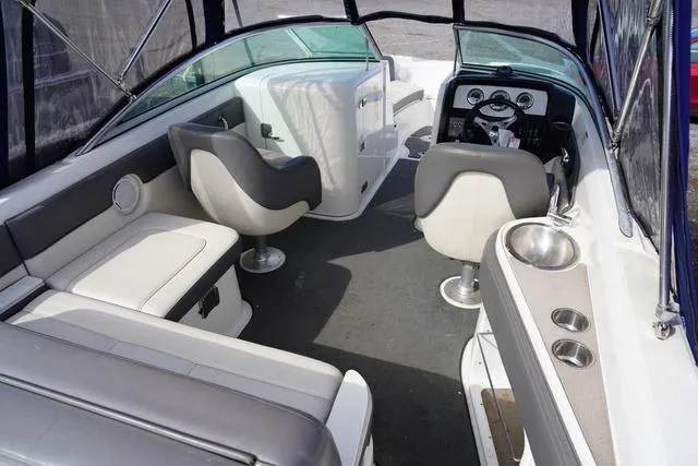Slide: The Image of Sea Ray 240 Sundeck 2011 - 6