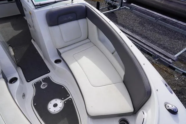 Slide: The Image of Sea Ray 240 Sundeck 2011 - 9