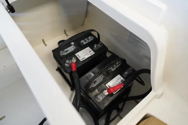 Slide: The Image of Bayliner D20 2025 - 14