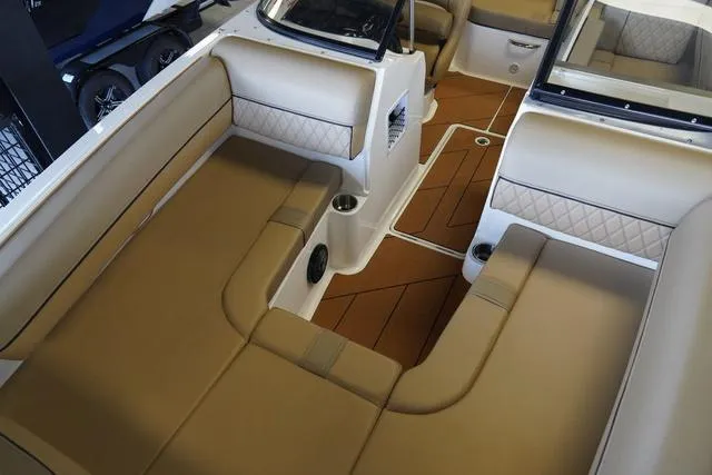Slide: The Image of Bayliner D20 2025 - 39