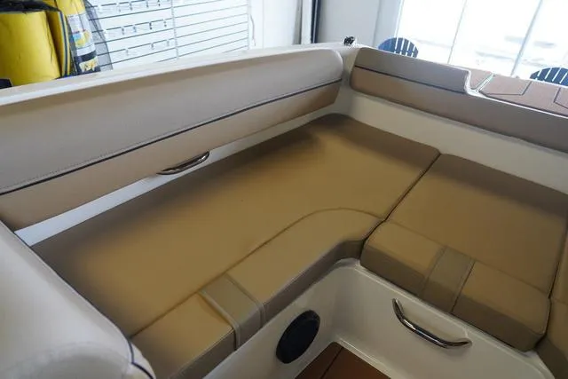 Slide: The Image of Bayliner D20 2025 - 44