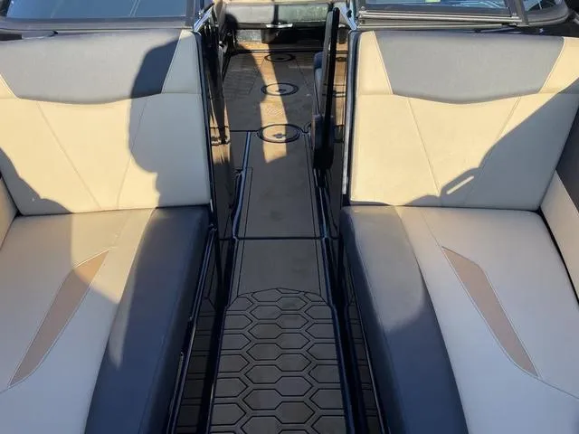 Slide: The Image of MasterCraft NXT23 2023 - 19