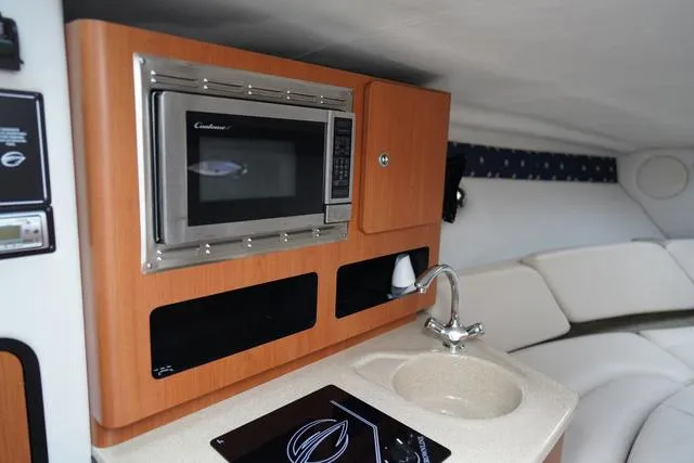 Slide: The Image of Crownline Boats 250cr 2008 - 18