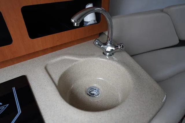 Slide: The Image of Crownline Boats 250cr 2008 - 21