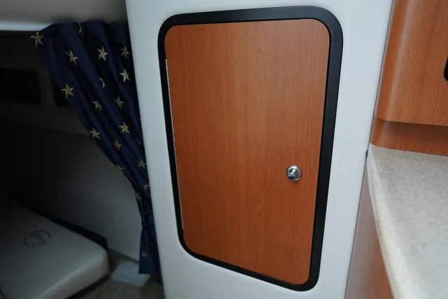 Slide: The Image of Crownline Boats 250cr 2008 - 22