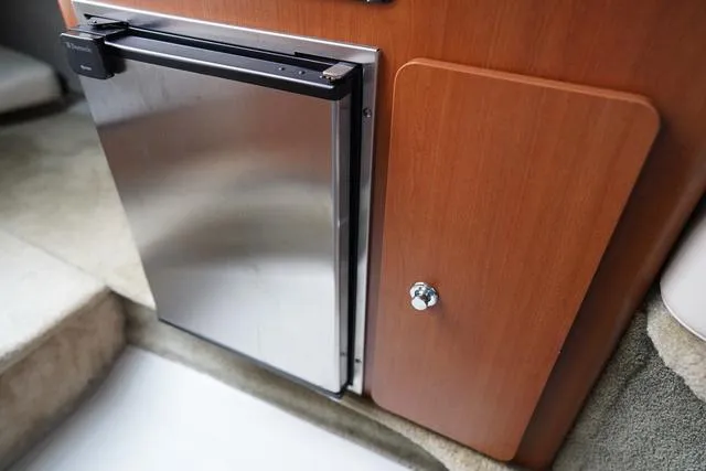 Slide: The Image of Crownline Boats 250cr 2008 - 24