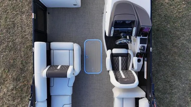 Slide: The Image of Barletta Lusso L25M 2024 - 17