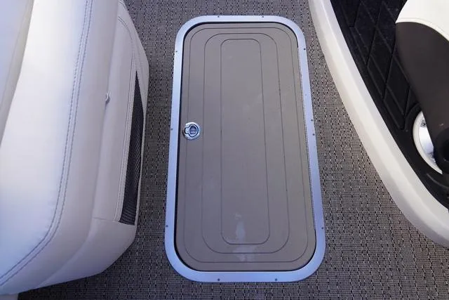 Slide: The Image of Barletta Lusso L25M 2024 - 23