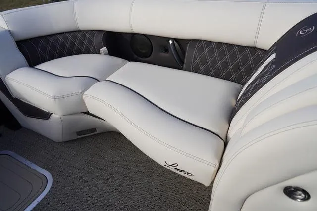 Slide: The Image of Barletta Lusso L25M 2024 - 26