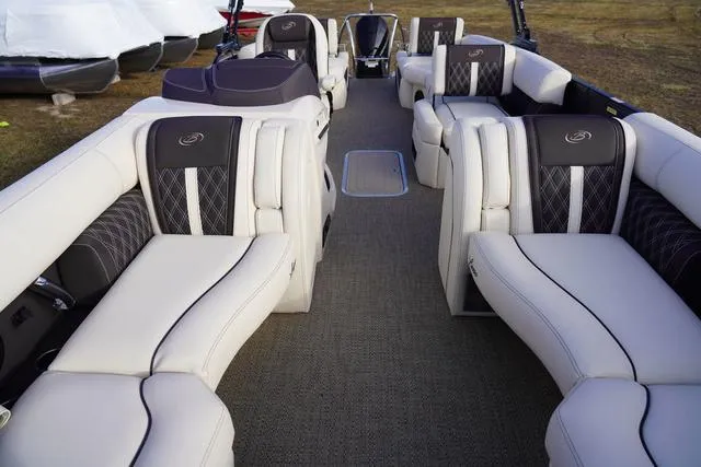 Slide: The Image of Barletta Lusso L25M 2024 - 28