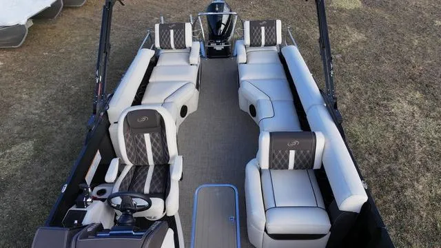 Slide: The Image of Barletta Lusso L25M 2024 - 3