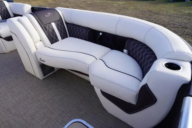 Slide: The Image of Barletta Lusso L25M 2024 - 30