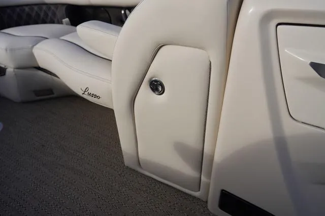 Slide: The Image of Barletta Lusso L25M 2024 - 37