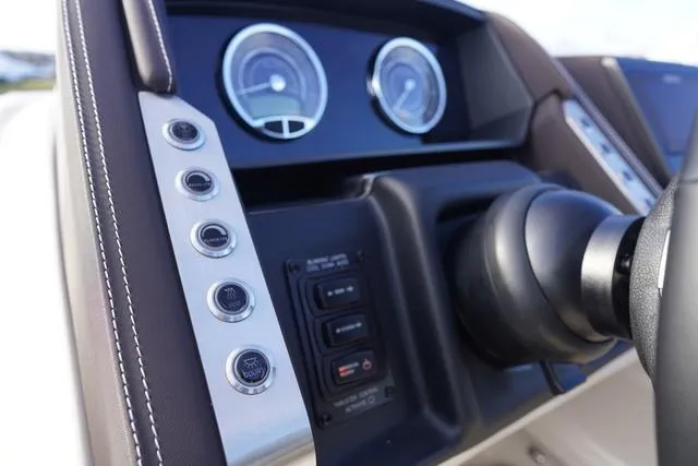 Slide: The Image of Barletta Lusso L25M 2024 - 46