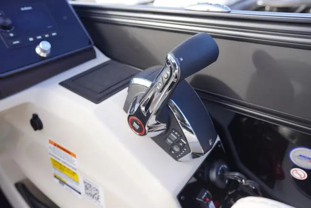 Slide: The Image of Barletta Lusso L25M 2024 - 51