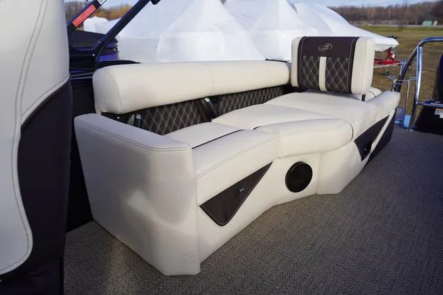 Slide: The Image of Barletta Lusso L25M 2024 - 56