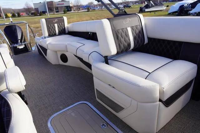 Slide: The Image of Barletta Lusso L25M 2024 - 57