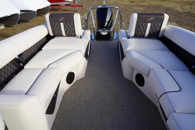 Slide: The Image of Barletta Lusso L25M 2024 - 58