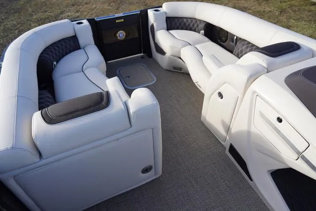 Slide: The Image of Barletta Lusso L25M 2024 - 60