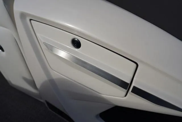 Slide: The Image of Barletta Lusso L25M 2024 - 61