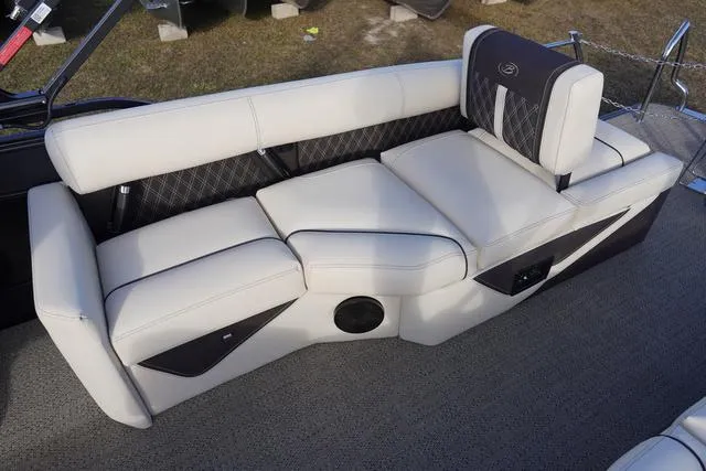 Slide: The Image of Barletta Lusso L25M 2024 - 64