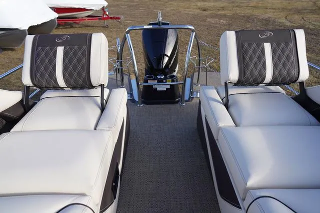 Slide: The Image of Barletta Lusso L25M 2024 - 65