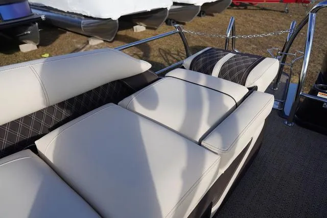 Slide: The Image of Barletta Lusso L25M 2024 - 68